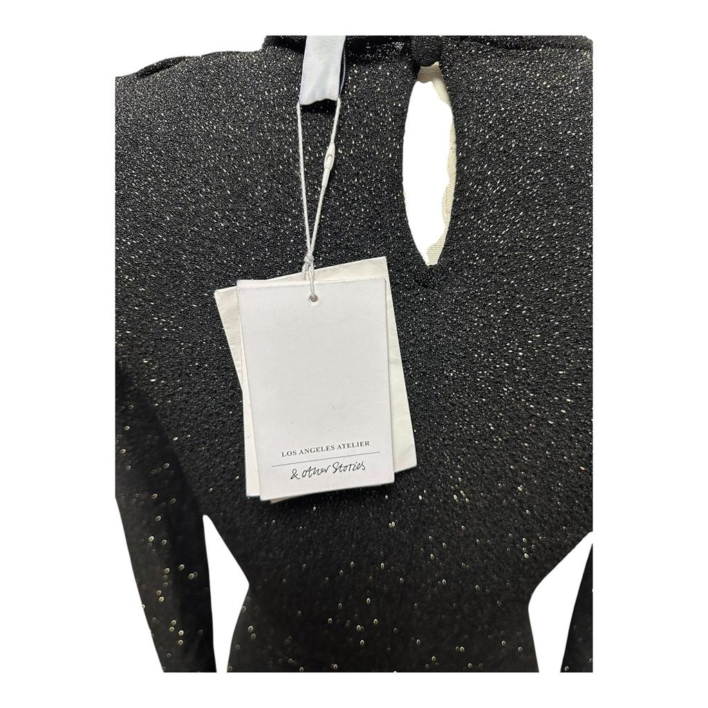 Robe noire mini à manches longues froncée