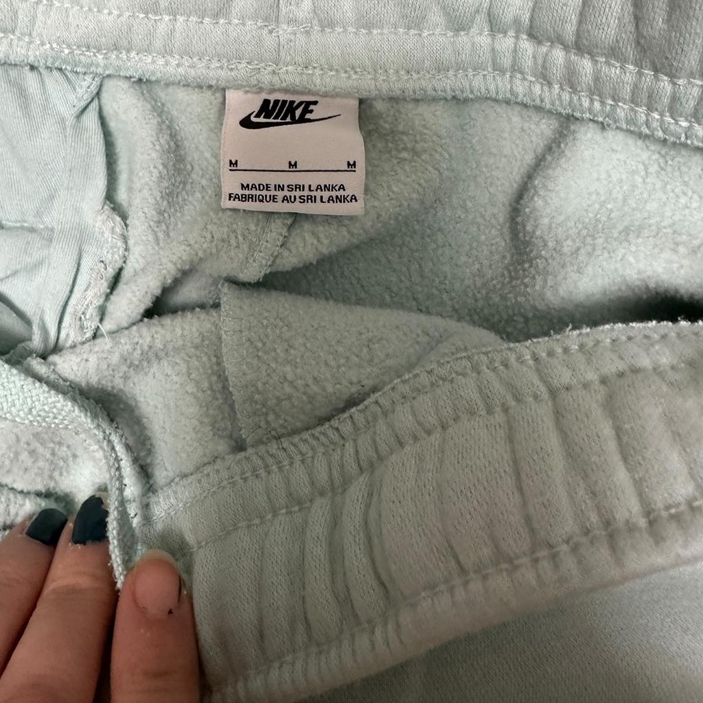 Jogging Nike - M - Vert - État : Très Bon