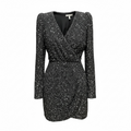 Robe courte argentée à sequins manches longues