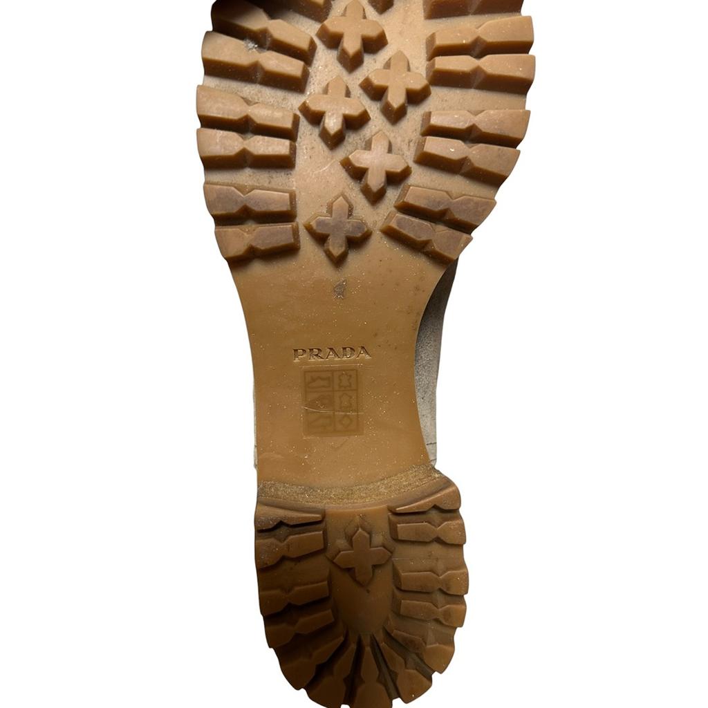 Bottes mi-Hautes Prada - 36.5 - Gris - État : Excellent