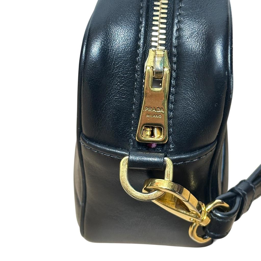 Sac bandoulière Prada - Taille unique - Noir - État : Excellent