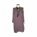 Robe chemise imprimée à col blanc et nœud noir